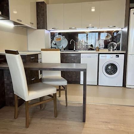 Cozy Apartment - Free Parking Plovdiv Exterior foto